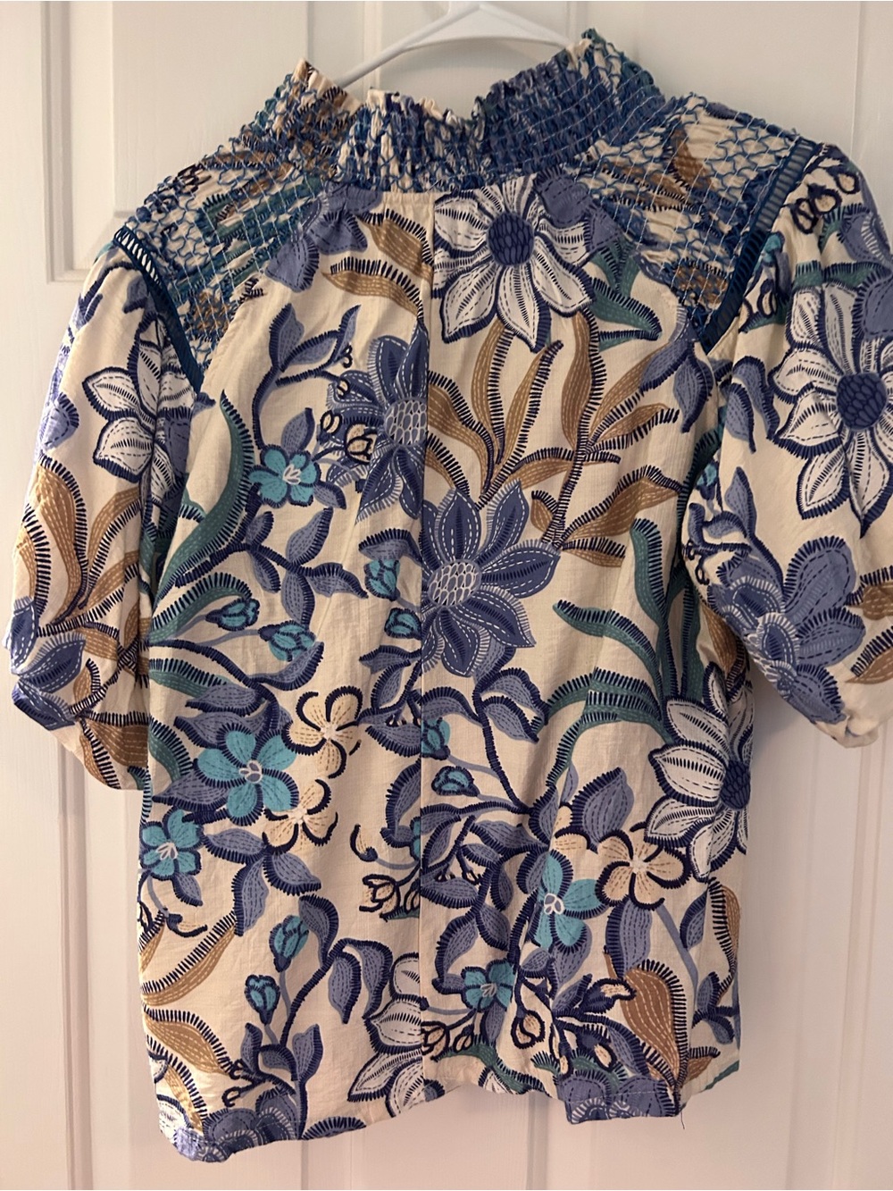 Smocked-Neck Floral Puff Sleeve Blouse in Cream and Blue